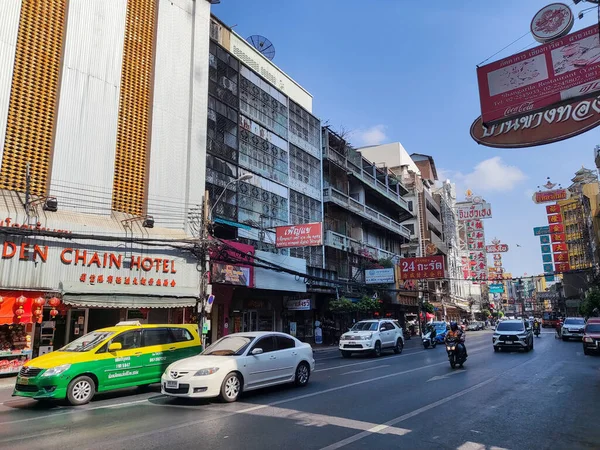 Bangkok Thailand Februar 2023 Bunte Schilder Säumen Die Yaowarat Road — Stockfoto