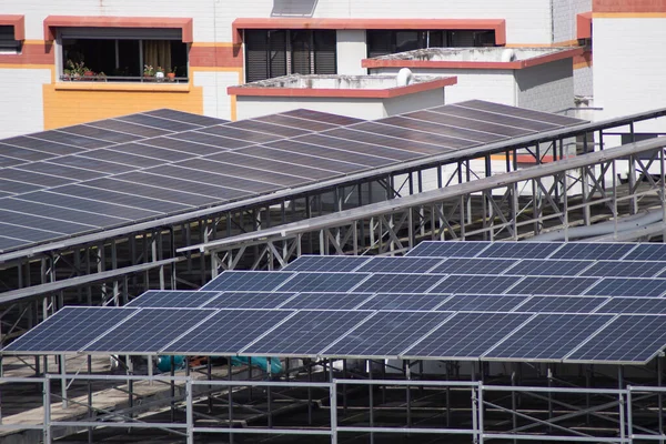 Сингапур Февраля 2023 Года Солнечная Панель Установлена Поверх Блока Hdb — стоковое фото