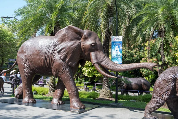 Singapore Jun 2023 Sculpture Elephant Love Last March Which Longest — Stock Photo, Image