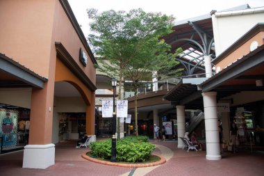 Johor Bahru, Malezya - 6 Ekim 2023: Johor Premium Outlets (JPO), Johor Bahru, Malezya 'da bir outlet alışveriş merkezi. Bu, Güneydoğu Asya 'daki ilk lüks prim mağazası oldu..