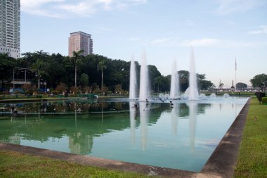 Manila, Filipinler-13 Ekim 2023: Manila, Filipinler 'deki Rizal Park. Rizal Park, Manila 'nın en önemli turistik yerlerinden biridir..