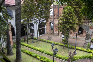 Manila, Filipinler- 13 Ekim 2023: Fort Santiago Intramuros, Manila 'daki Rizal Tapınağı. Ulusal kahraman Dr. Jose Rizal 'in hayat ve eserleri hakkında bir müze.