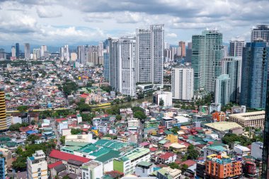 Manila, Filipinler-16 Ekim 2023: Manila 'daki Mandaluyong Havalimanı. Mandaluyong, Ulusal Başkent Bölgesi 'nde denize kıyısı olmayan bir şehirdir.
