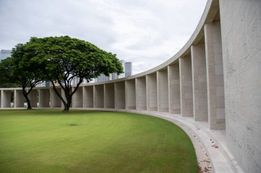 Manila, Filipinler-16 Ekim 2023: Manila Amerikan Mezarlığı ve Anıtı 'nın duvarına kazınmış kurbanların isimleri. Mezarlık, 2. Dünya Savaşı 'nda ölen Amerikan ve müttefik askerlerini onurlandırıyor.