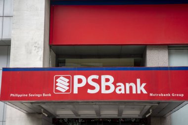 Manila, Filipinler- 15 Ekim 2023: Makati City, Manila, Filipinler 'de PSB Bankası tabelası. Filipinler 'deki en büyük ikinci tasarruf bankasıdır.