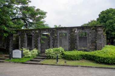Manila, Filipinler- 13 Ekim 2023: Fort Santiago, Manila 'daki Raca Sulayman Tiyatrosu. Fort Santiago 'daki eski askeri kışlalardan biriydi ve 2. Dünya Savaşı' ndan sonra açık hava tiyatrosuna dönüştürüldü.