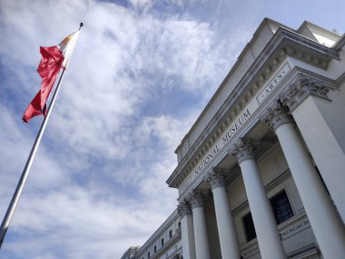 Manila, Filipinler- 13 Ekim 2023: Manila, Filipinler 'deki Ulusal Güzel Sanatlar Müzesi. Güzel Sanatlar Müzesi, klasik Filipinli sanatçıların resim ve heykellerinden oluşan bir koleksiyona ev sahipliği yapıyor.