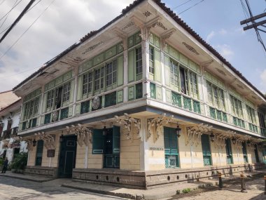 Manila, Filipinler- 13 Ekim 2023 Intromuros, Manila 'daki Casa Urdaneta binası. San Luis Plaza 'da yer almaktadır..