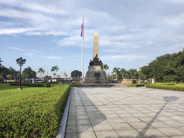 Manila, Filipinler- 13 Ekim 2023: Manila, Filipinler 'deki Rizal Parkı' ndaki Jose Rizal (Ulusal Kahraman) anısına anıt