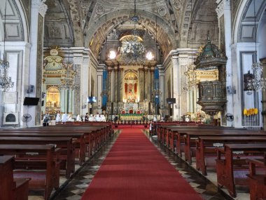 Manila, Filipinler-13 Ekim 2023: Manila, Filipinler 'deki San Agustin Kilisesi manzarası. Filipinler 'in en eski kilisesi.