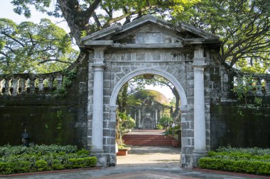 Manila, Filipinler-14 Ekim 2023: Manila, Filipinler 'deki Paco Park manzarası. Paco Park bir eğlence bahçesi ve bir zamanlar İspanyol dönemlerinde mezarlıktı.