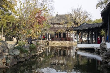 Suzhou, Çin - 6 Aralık 2023: Çin 'in Suzhou kentindeki mütevazı Yöneticinin Bahçesi. Çin 'in en iyilerinden biri, UNESCO' nun dünya mirasının en önemli parçası.