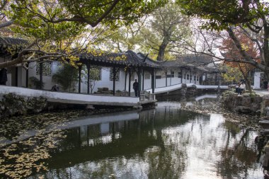 Suzhou, Çin - 6 Aralık 2023: Çin 'in Suzhou kentindeki mütevazı Yöneticinin Bahçesi. Çin 'in en iyilerinden biri, UNESCO' nun dünya mirasının en önemli parçası.