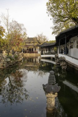 Suzhou, Çin - 6 Aralık 2023: Çin 'in Suzhou kentindeki mütevazı Yöneticinin Bahçesi. Çin 'in en iyilerinden biri, UNESCO' nun dünya mirasının en önemli parçası.