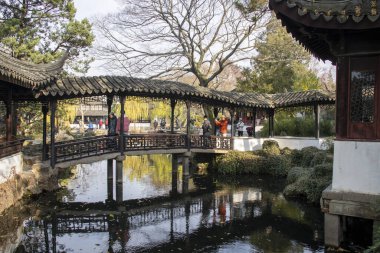Suzhou, Çin - 6 Aralık 2023: Çin 'in Suzhou kentindeki mütevazı Yöneticinin Bahçesi. Çin 'in en iyilerinden biri, UNESCO' nun dünya mirasının en önemli parçası.