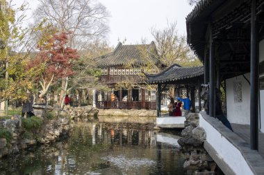 Suzhou, Çin - 6 Aralık 2023: Çin 'in Suzhou kentindeki mütevazı Yöneticinin Bahçesi. Çin 'in en iyilerinden biri, UNESCO' nun dünya mirasının en önemli parçası.