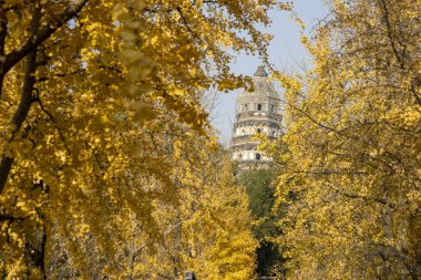 Tiger Hill Pagoda (Yunyan Pagoda) Çin 'in Suzhou kentinde sonbahar döneminde Tiger Hill' de.