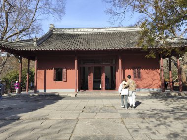 Nanjing, Çin-1 Aralık, 2023: Ming Xiaoling, Nanjing 'de Sunum Salonu. Ming Xiaoling, Ming Hanedanı 'nın kurucusu Hongwu İmparatoru' nun mozolesidir.