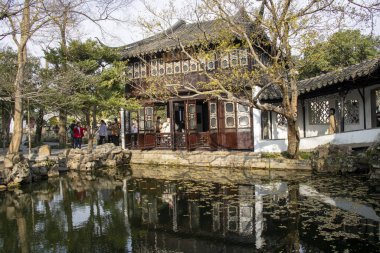 Suzhou, Çin - 6 Aralık 2023: Çin 'in Suzhou kentindeki mütevazı Yöneticinin Bahçesi. Çin 'in en iyilerinden biri, UNESCO' nun dünya mirasının en önemli parçası.