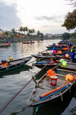 Hoi An, Vietnam- 29 Şubat 2024: Quang Nam vilayetindeki Hoi An antik kasaba, UNESCO dünya mirası. Vietnam. Hoi An, Vietnam 'ın en popüler yerlerinden biridir.