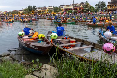 Hoi An, Vietnam- 29 Şubat 2024: Quang Nam vilayetindeki Hoi An antik kasaba, UNESCO dünya mirası. Vietnam. Hoi An, Vietnam 'ın en popüler yerlerinden biridir.