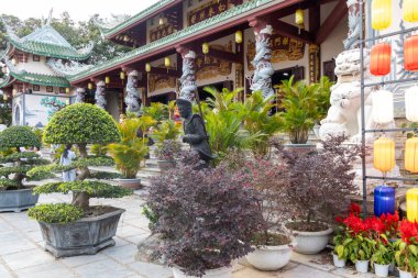 Danang, Vietnam- 26 Şubat 2024 Danang, Vietnam 'da Chua Linh Ung. Chua Linh Ung bir tapınaktır. Tapınağa cevap veren ruh anlamına gelir.