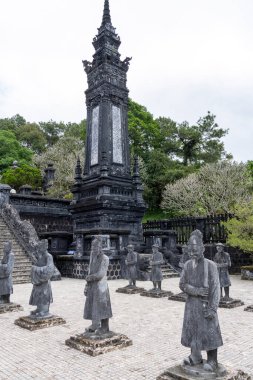 Hue, Vietnam- 28 Şubat, 2024 Hue Vietnam 'da Khai Dinh' in Mezarı 'nın muhteşem mimarisi. Khai Dinh 'in mezarı, Hue ve Vietnam' da inşa edilen son imparator mozolesidir.