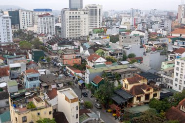 Hue, Vietnam- 29 Şubat 2024: Vietnam 'ın merkezindeki Hue şehrini gözden geçir. Renk Şehri, tarihin, kültürün ve doğal güzelliğin canlı renklerini birleştiren büyüleyici bir yerdir.