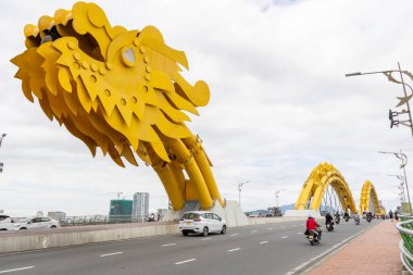 Danang, Vietnam- 1 Mar, 2024: Da Nang, Vietnam Ejderha Köprüsü, dünyanın en büyük ejderha biçimli çelik köprüsü..