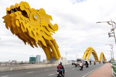 Danang, Vietnam- 1 Mar, 2024: Da Nang, Vietnam Ejderha Köprüsü, dünyanın en büyük ejderha biçimli çelik köprüsü..