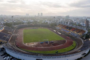 Hue, Vietnam- 29 Şubat 2024: Tu Do Stadyumu veya Hue şehrindeki San van dong Tu Do Stadyumu. Futbol kulübü Huda Hue F.C 'nin ana sahasıdır.
