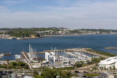 Enoshima, Japonya - 14 Mayıs 2024 Enoshima yat limanı, Japonya. Enoshima Yat Limanı 1964 Tokyo Olimpiyatları için yat etkinlikleri başlattı. 