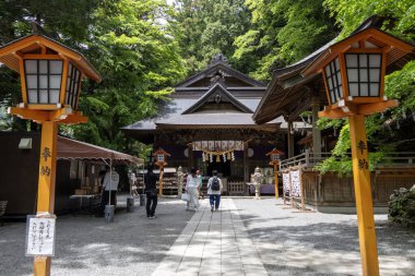 Shimoyoshida, Japonya - 15 Mayıs 2024: Shimoyoshida, Japonya 'da Arahama Tapınağı. Arakura Sengen Tapınağı ve tapınağı Arakurayama Sengen Parkı 'nda gururla oturur.