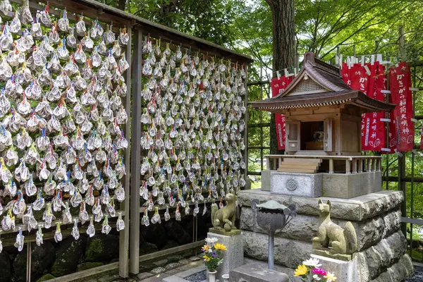 stock image Kamakura, Japan- 14 May, 2024: Oyster prayer tablet (Ema) at Hasedera Temple in Kamakura, Kanagawa, Japan. The temple was originally built in 736.