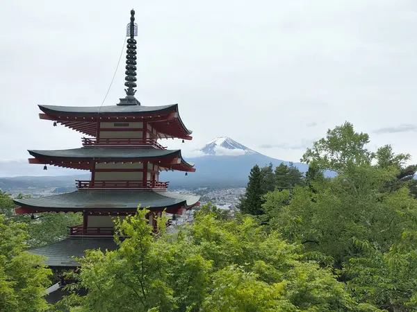 stock image Shimoyoshida, Japan- 15 May 2024: View of mount Fuji with Chureito Pagoda at Arakurayama Sengen Park mountain in Japan