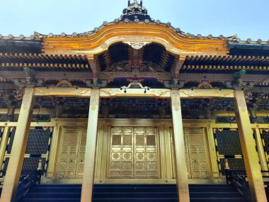 Tokyo, Japonya- 18 Mayıs 2024: 1616 'da Ueno Toshogu tapınağı inşa edildi, Toshogu tapınaklarından biri, Edo Shogunluğu' nun kurucusu Tokugawa Ieyasu 'ya ithaf edilmiştir.