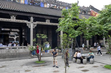 Guangzhou, Çin - 7 Haziran 2024: Chen Klanı Atalarının Salonu Çin 'in Guangzhou şehrinde bir akademik tapınaktır.