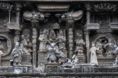 Guangzhou, China- 7 Haziran 2024: Chen Kabilesinin çatısı Çin 'in Guangzhou şehrinde ünlü bir tarihi mekan..