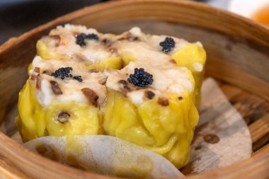 Çin Dim Sum Siu Mai ya da bambu sepetindeki Shumai.