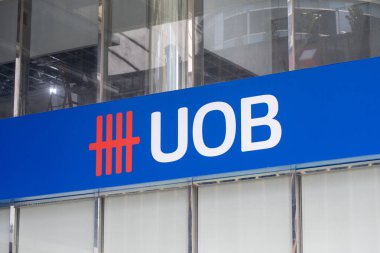 Singapur - 4 Ekim 2024: UOB Birleşik Denizaşırı Banka logosu. UOB United Overseas Bank, 1935 yılında Singapur 'da kurulan büyük bir bankacılık örgütüdür..