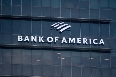 Singapur - 4 Ekim 2024: Singapur şehir merkezindeki Bank of America manzarası. Bank of America Corporation, ABD 'li çok uluslu yatırım bankası ve finansal hizmetler holding şirketidir.