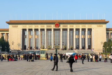 Pekin, Çin-12 Kasım 2024: Pekin, Çin 'deki Büyük Halk Salonu. Çin Halk Cumhuriyeti hükümeti tarafından hukuki ve törensel faaliyetler için kullanılır.