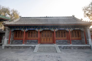 Pekin, Çin - 7 Kasım 2024: Yin an Temple of Prince Gong Palace veya Gongwang Mansion in Pekin, Çin. Beijin 'deki en seçkin ve en iyi korunmuş imparatorluk konaklarından biridir.