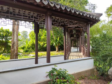 Singapur - 8 Ocak 2025, Singapur Çin Bahçesi yenilendi. Bu güzel bahçe çok büyük değil ama keşfetmek ve güzel fotoğraflar çekmek için yeterince iyi.