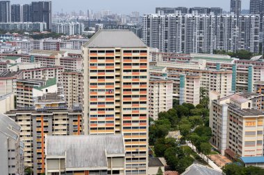 Singapur - 30 Ocak 2025: Singapur 'da planlanan mahallede tipik bir apartman dairesi.