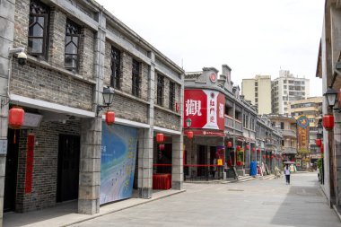 Shenzhen, Çin - 12 Nisan 2025: 200 yıldan uzun bir geçmişi olan Çin 'in Shenzhen kentindeki Guanlan Antik Harabeleri. Shenzhen 'de Hakka kültürünü en iyi temsil eden yerlerden biridir.