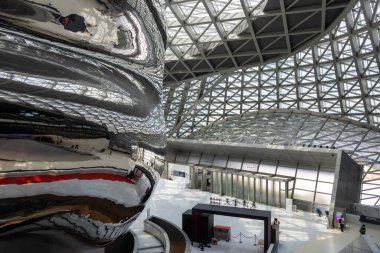 Shenzhen, Çin - 10 Nisan 2025: Shenzhen, Çin 'deki Çağdaş Sanat ve Planlama Müzesi (MOCAPE).