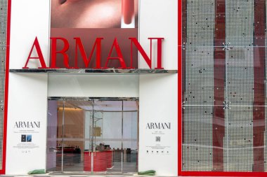 Shenzhen, China- 12 Nisan 2025: Armani markası amblemi. Giorgio Armani tarafından Milano 'da kurulan bir İtalyan lüks moda evi. 