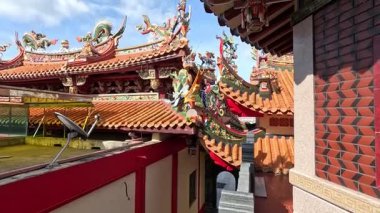 Kuala Pilah, Malezya - 10 Mayıs 2025: Malezya 'nın Kuala Pilah kentinde bulunan Si Thian Kong manzarası. Tanrı 'nın bu tapınakta taptığı ana ilah Dokuz İmparator Tanrısıdır.