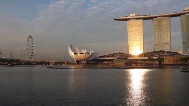 Singapur-4 Haziran 2025: Singapur 'daki Marina Körfezi' nde ufuk çizgisi görüntüsü